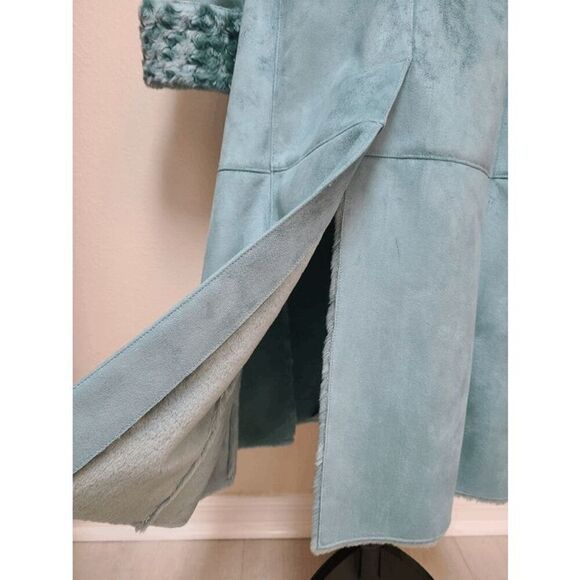 Women's Blue Coat - Picture 6 of 16